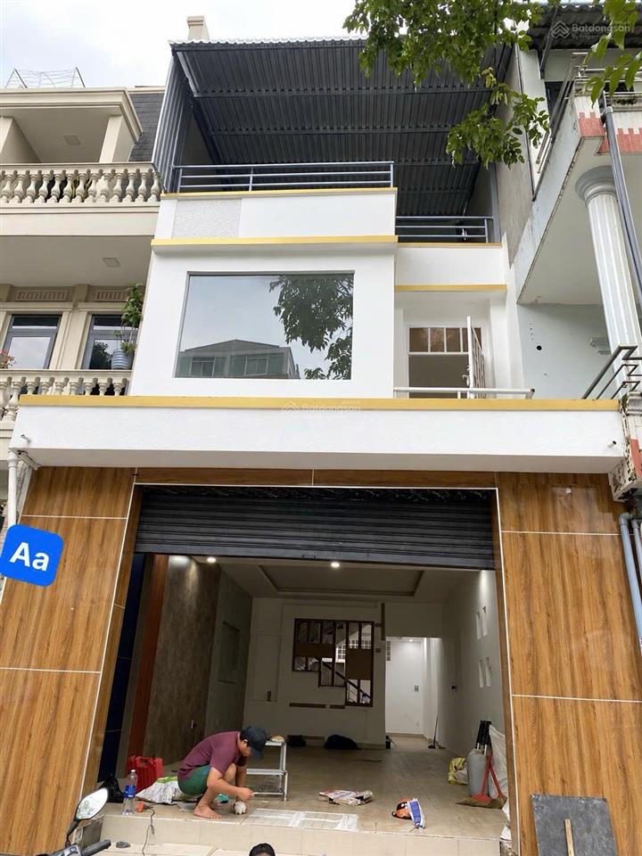 Cho thuê nhà kdc chánh nghĩa, thủ dầu một  diện tích 5x20, 1 trệt 2 lầu