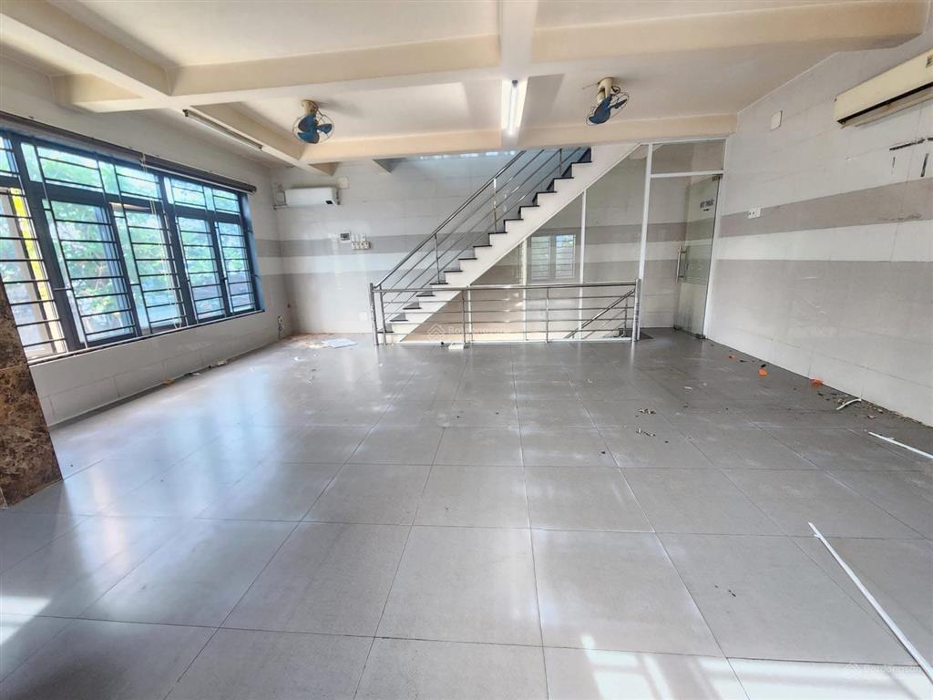 Cho thuê căn góc 2 mặt tiền sau đại học bình dương  hiệp thành  thủ dầu một