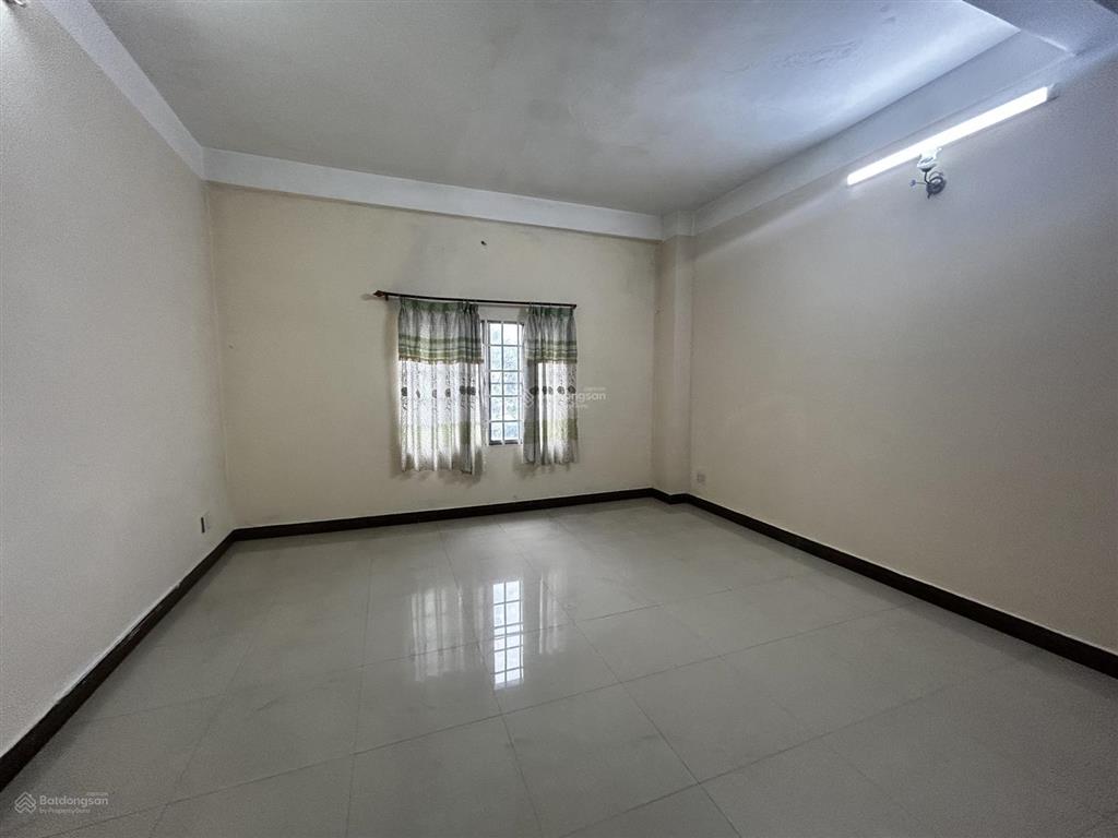 Cho thuê mặt bằng ne8 bến cát, mỹ phước, bến cát  diện tích 10x30m sàn 850m2 vị trí kinh doanh vip