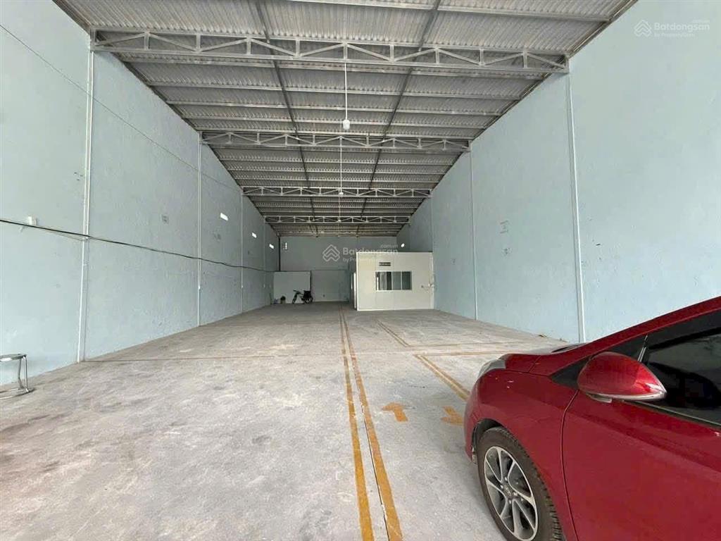 Cho thuê kho 300m thành phố mới, thủ dầu một, bình dương diện tích 10 30m = 300m đường