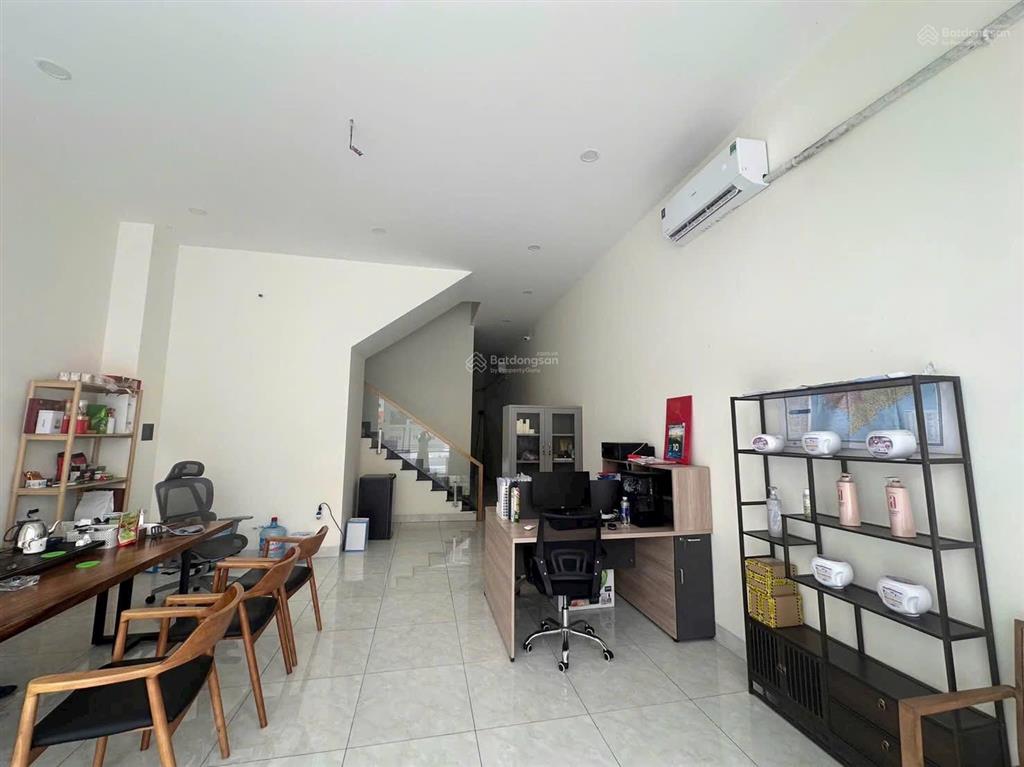 Cho thuê nhà nguyên căn khu rich town, tp. hồ chí minh
địa chỉ nhanh đường đồng khởi, phường hòa