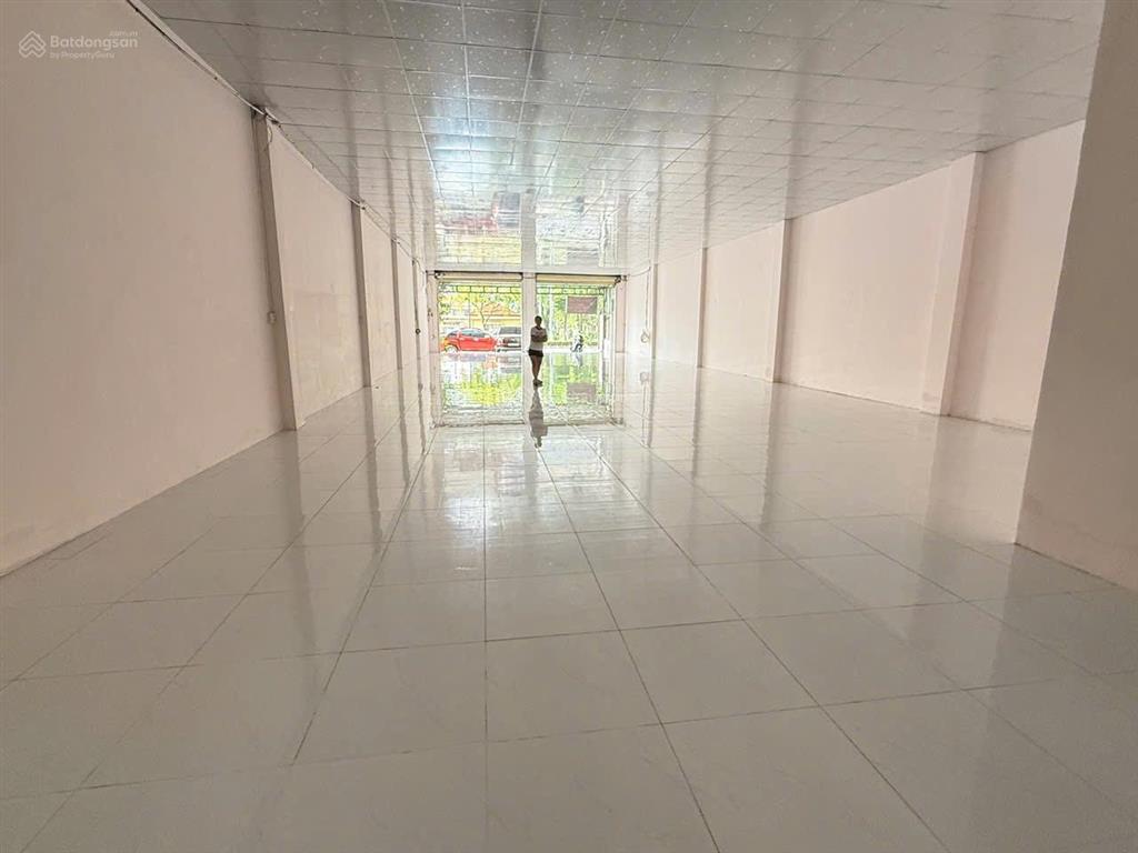 Cho thuê mặt bằng vip trung tâm thủ dầu một  bình dương  diện tích 10 x 35 (350m2)
