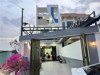 Bán nhà 1 trệt 2 lầu mặt tiền đường dx 042, phường bình dương, tp. hồ chí minh