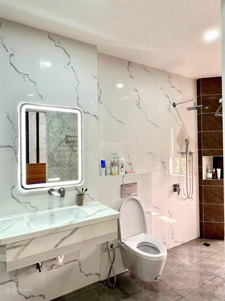 Bán nhà 1 trệt 2 lầu mặt tiền đường dx 042, phường bình dương, tp. hồ chí minh