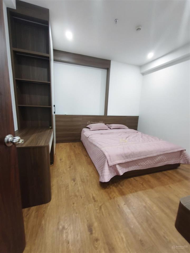 Mời thuê căn hộ thương mại 02 pn đủ hết đồ, phù hợp cho khách nước ngoài ở.