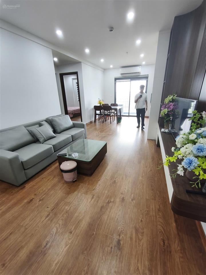 Mời thuê căn hộ thương mại 02 pn đủ hết đồ, phù hợp cho khách nước ngoài ở.