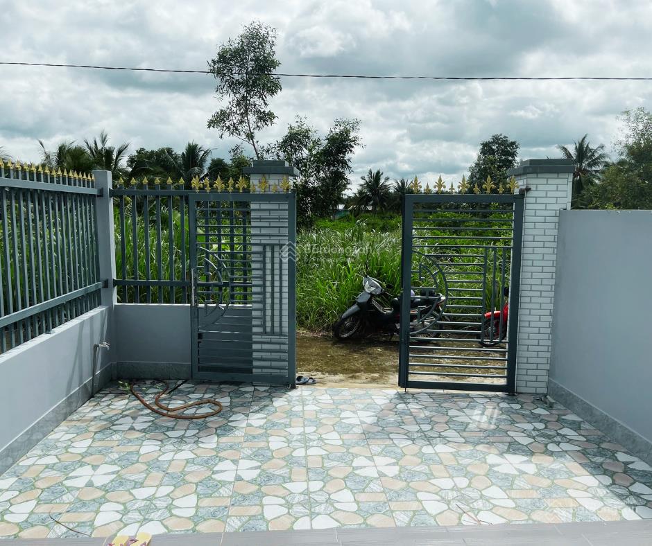 Nhà đẹp gần cầu hàm luông  an cư & sinh lời