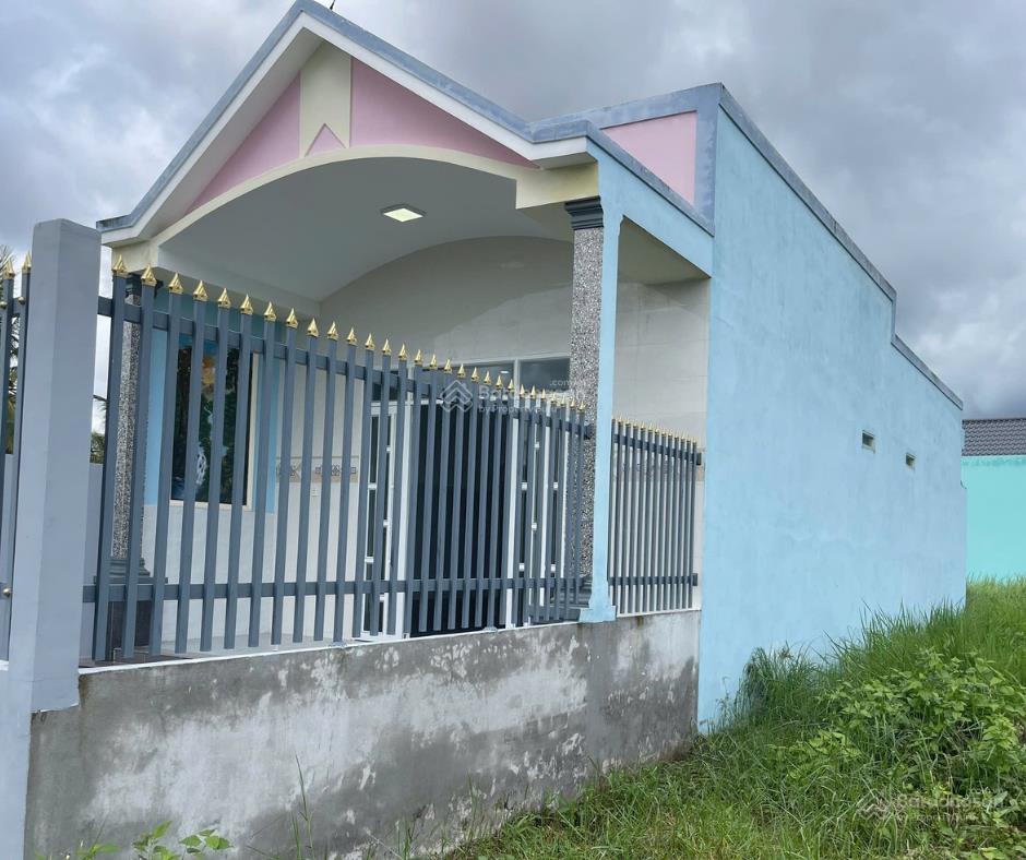 Nhà đẹp gần cầu hàm luông  an cư & sinh lời