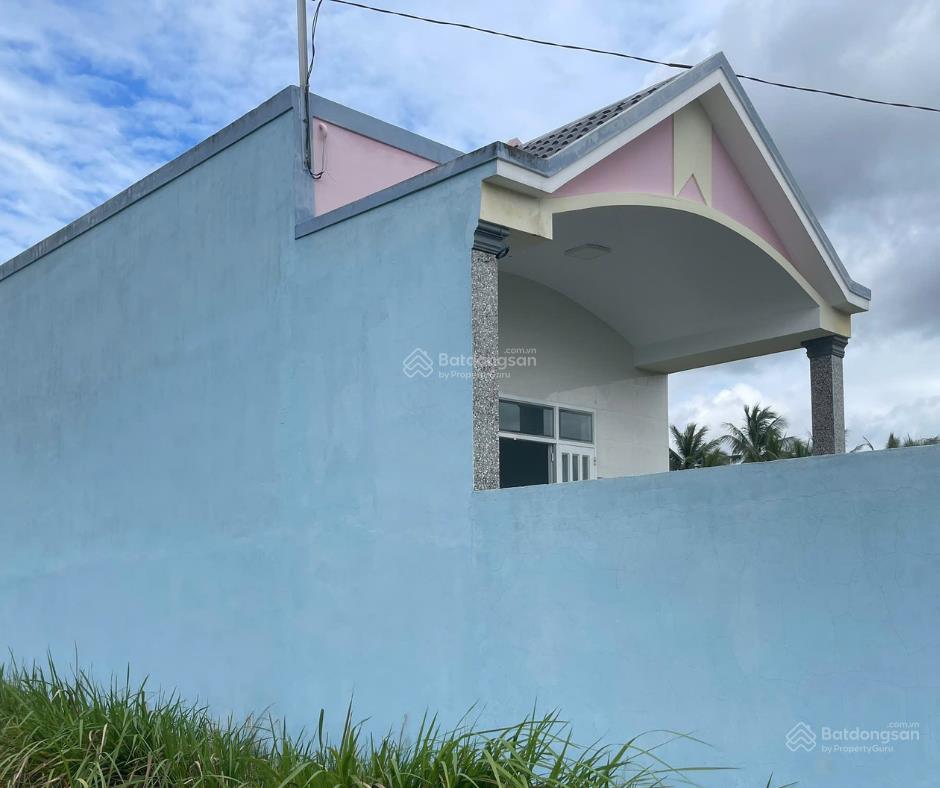 Nhà đẹp gần cầu hàm luông  an cư & sinh lời