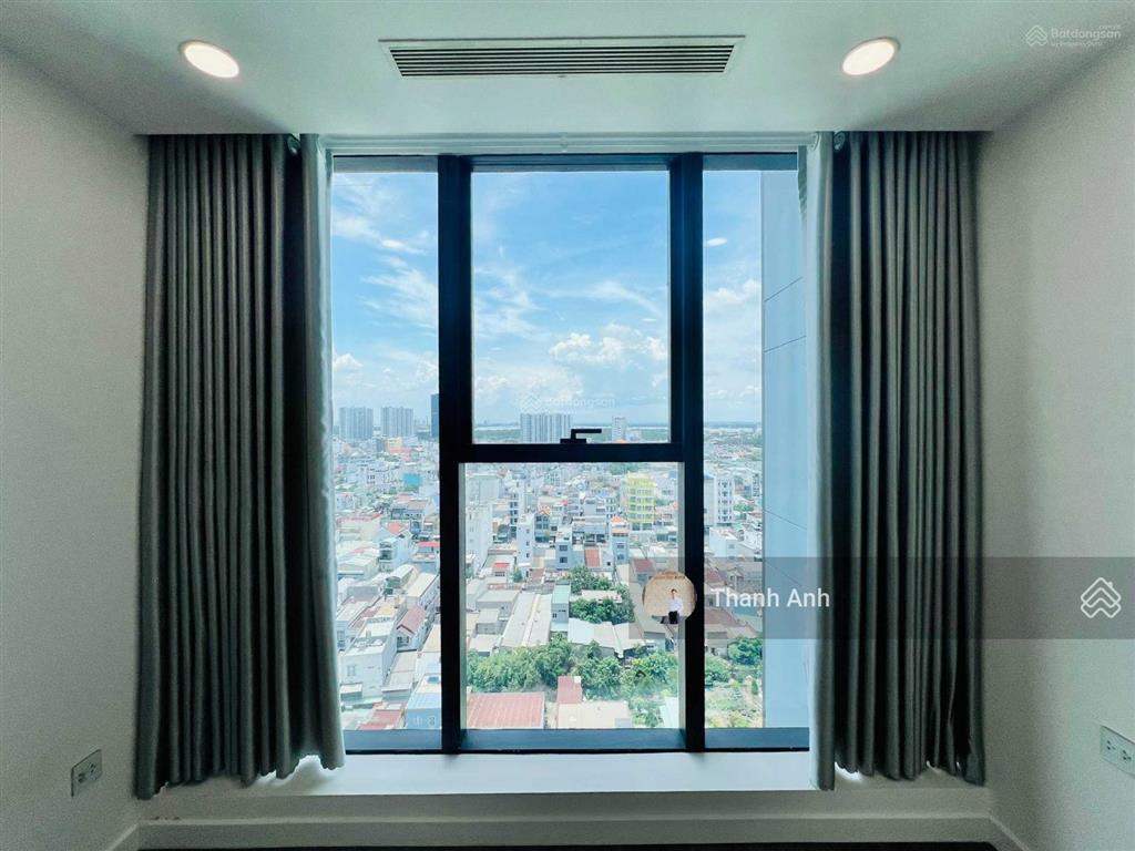 Bán gấp ch vpđn 2pn 2wc sunshine sky city giá 4,3 tỷ,  0989 272 *** thanh anh