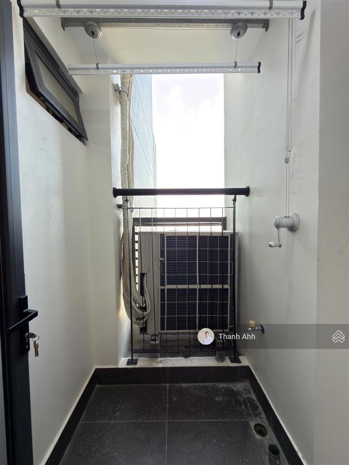 Bán gấp căn hộ 2pn 2wc 75m2 giá 5tỷ700 sunshine sky city liền kề pmh