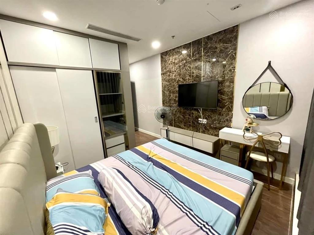 Bán gấp căn văn phòng đa năng 2pn giá 4tỷ200 sunshine liền kề phú mỹ hưng giá tốt
