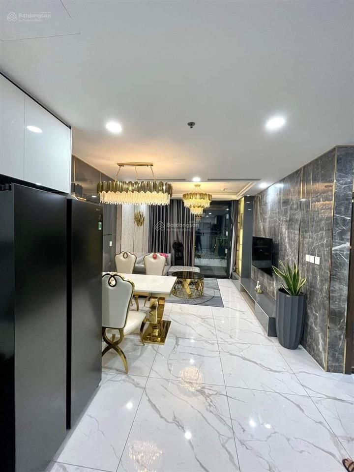 Bán gấp căn văn phòng đa năng 2pn giá 4tỷ200 sunshine liền kề phú mỹ hưng giá tốt