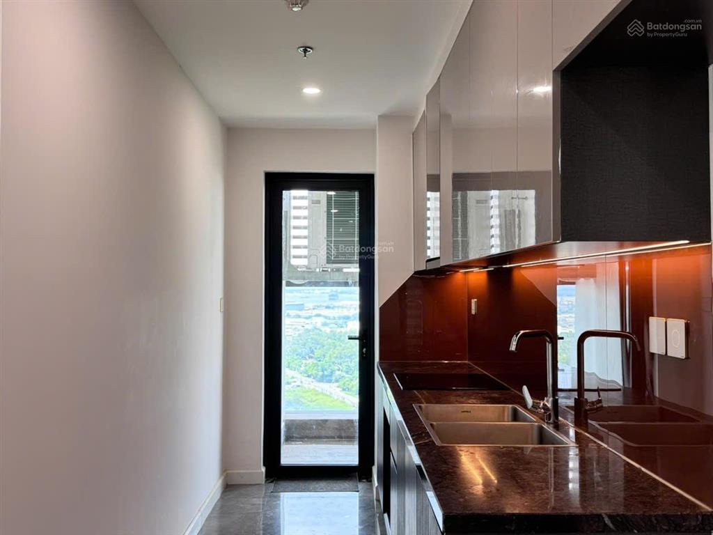 Cho thuê căn hộ 3pn view sông noble crystal riverside, giá tốt 25tr,  0989 272 ***
