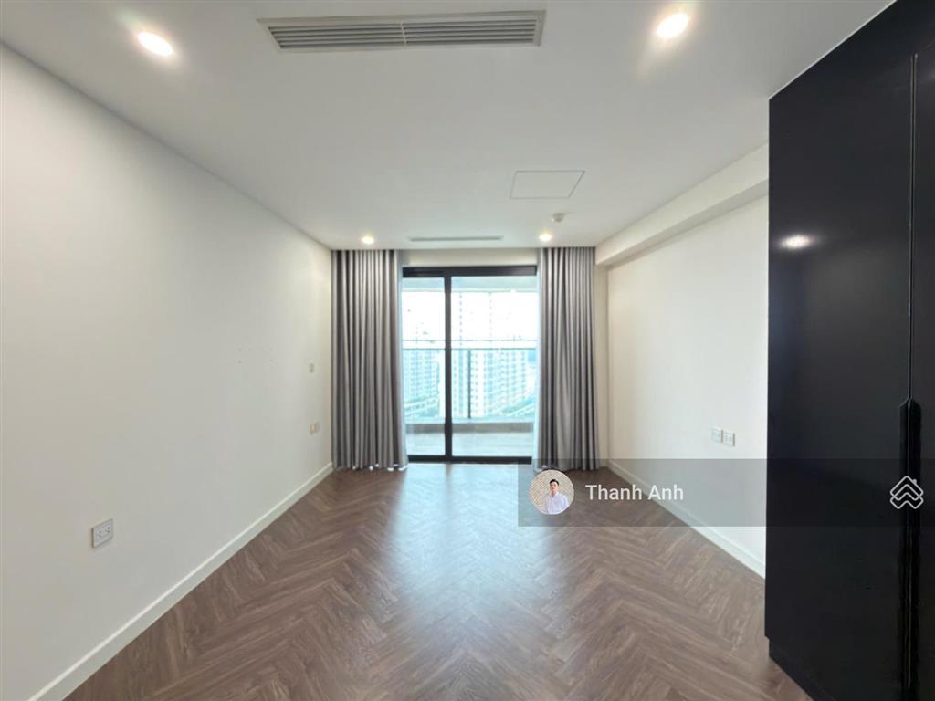 Cho thuê căn hộ view landmark 2pn+2wc 138m2 giá tốt