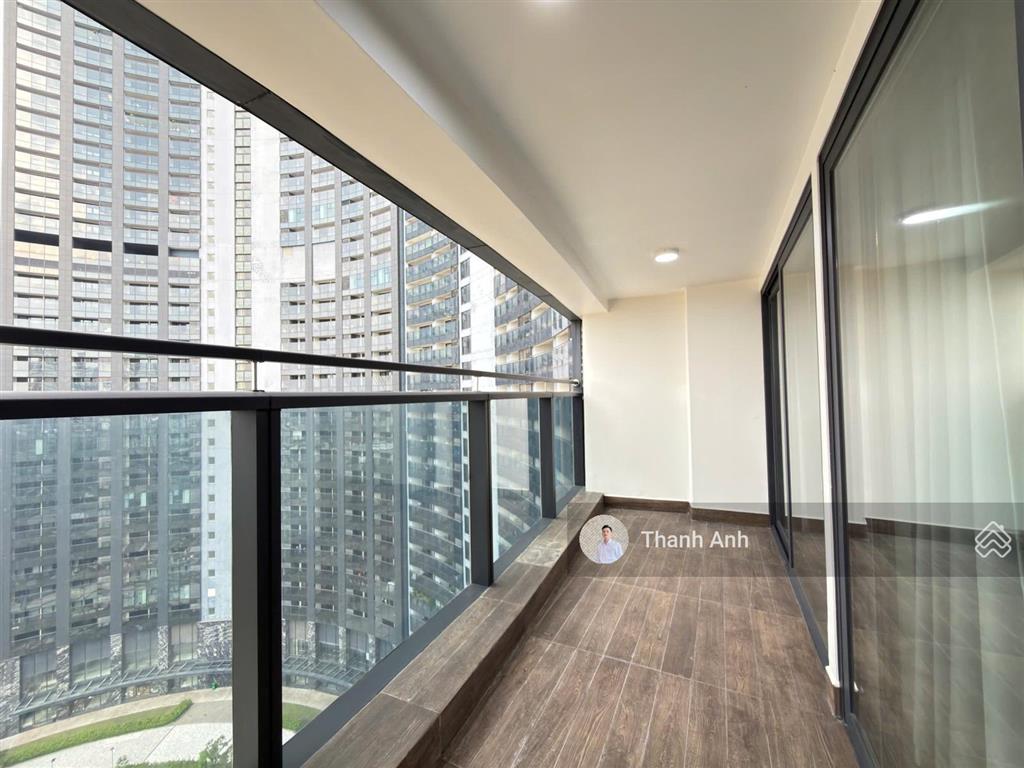 Cho thuê căn hộ view landmark 2pn+2wc 138m2 giá tốt