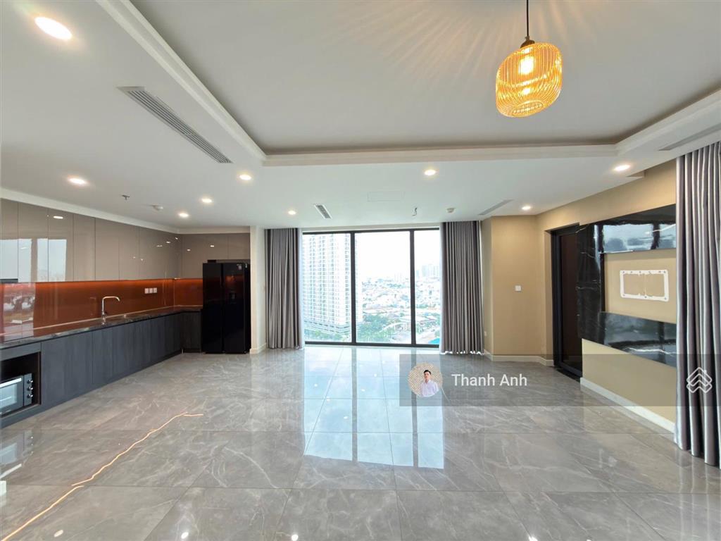 Cho thuê căn hộ view landmark 2pn+2wc 138m2 giá tốt