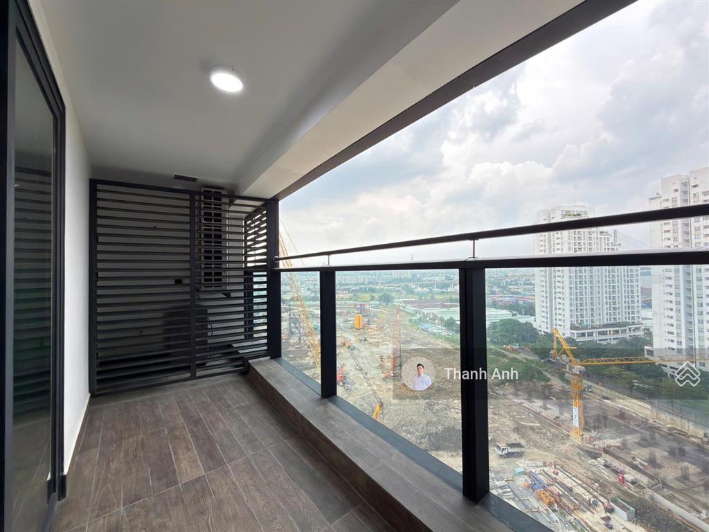 Cho thuê căn hộ view landmark 2pn+2wc 138m2 giá tốt