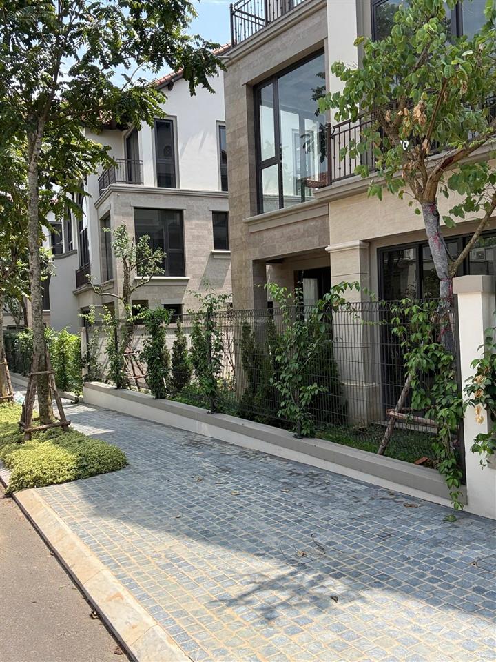 Chính chủ bán bt song lập bt4105 thung lũng thanh xuân, giá 18,5 tỷ bao phí hưởng ht lãi suất 0%