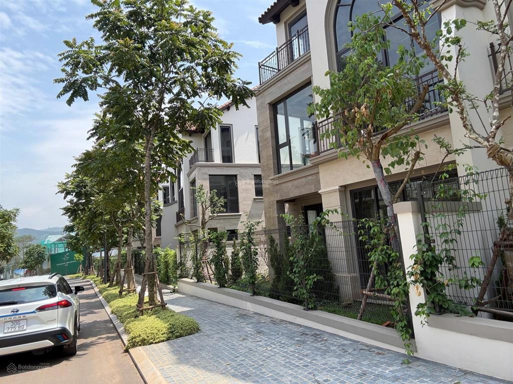 Chính chủ bán bt song lập bt4105 thung lũng thanh xuân, giá 18,5 tỷ bao phí hưởng ht lãi suất 0%