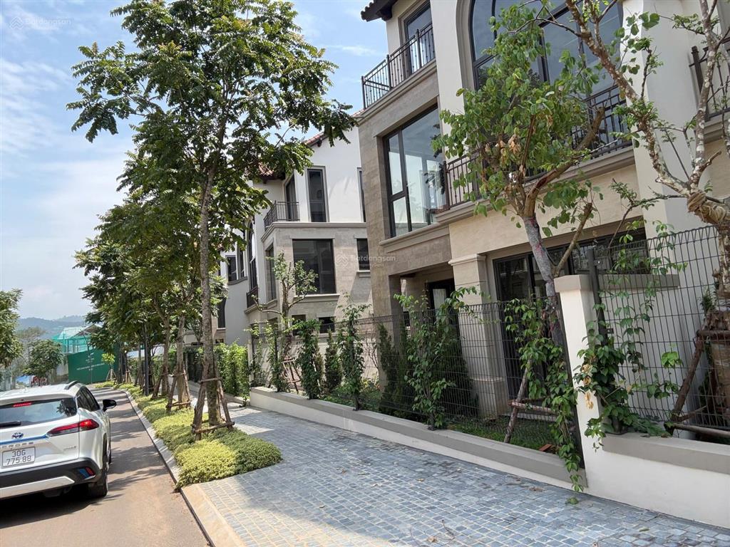 Chính chủ bán bt song lập bt4105 thung lũng thanh xuân, giá 18,5 tỷ bao phí hưởng ht lãi suất 0%