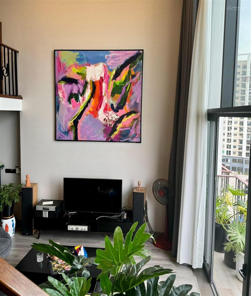 Bán nhanh căn hộ view hồ tây 76m2 giá nhỉnh 8 tỷ full đồ mới sửa