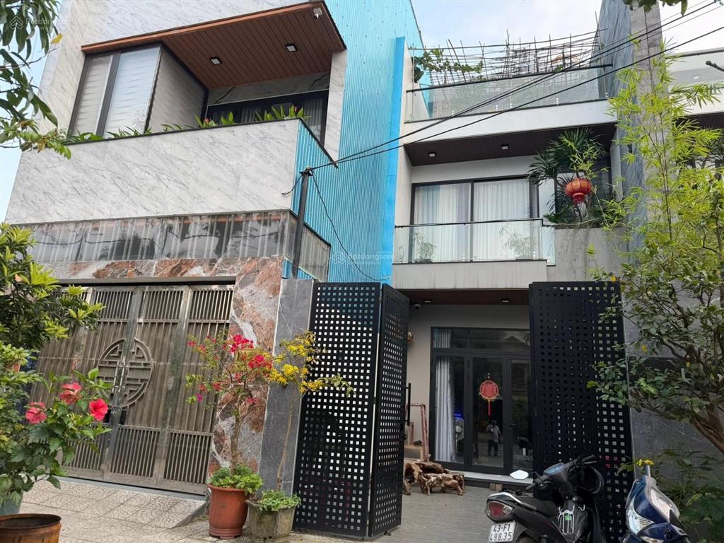 Bán nhà 3 tầng mặt tiền đường 33m mê linh tđc hòa hiệp, phường hải vân, đà nẵng