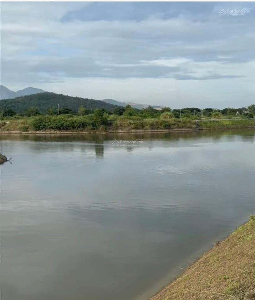Chào bán lô góc ngã 3 hòa liên 2  view kênh mát mẻ. gần đường đt 601  ngang 9m3  giá 5,5 tỷ