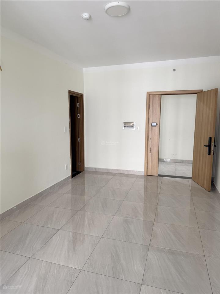 Gia đình có việc nên cần bán căn 2pn 2wc, nhà mới, tầng đẹp sổ hồng sẵn,  xem nhà