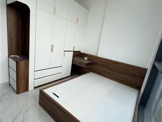 Cần bán căn hộ 2pn, tầng thấp, view công viên, trần cao 3,5m cực thoáng. sổ hồng sẵn