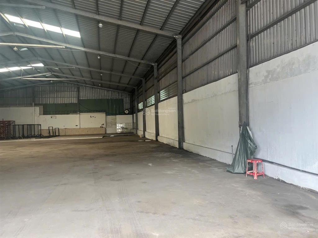 Cho thuê kho xưởng 2.000m² mặt tiền quốc lộ 51  chỉ 120 triệu