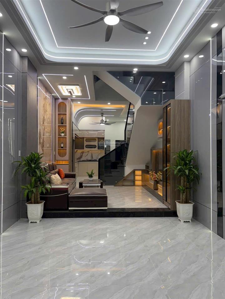 Bán gấp shophouse tại khu dân cư icon central, 5,1 tỷ, 64m2, 4pn, 5wc