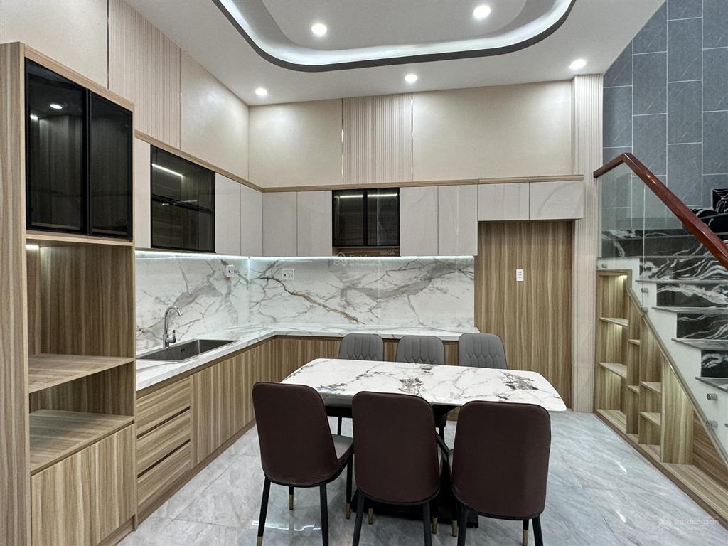 Nhà mtkd đường 10m sổ hồng riêng hoàn công đầy đủ