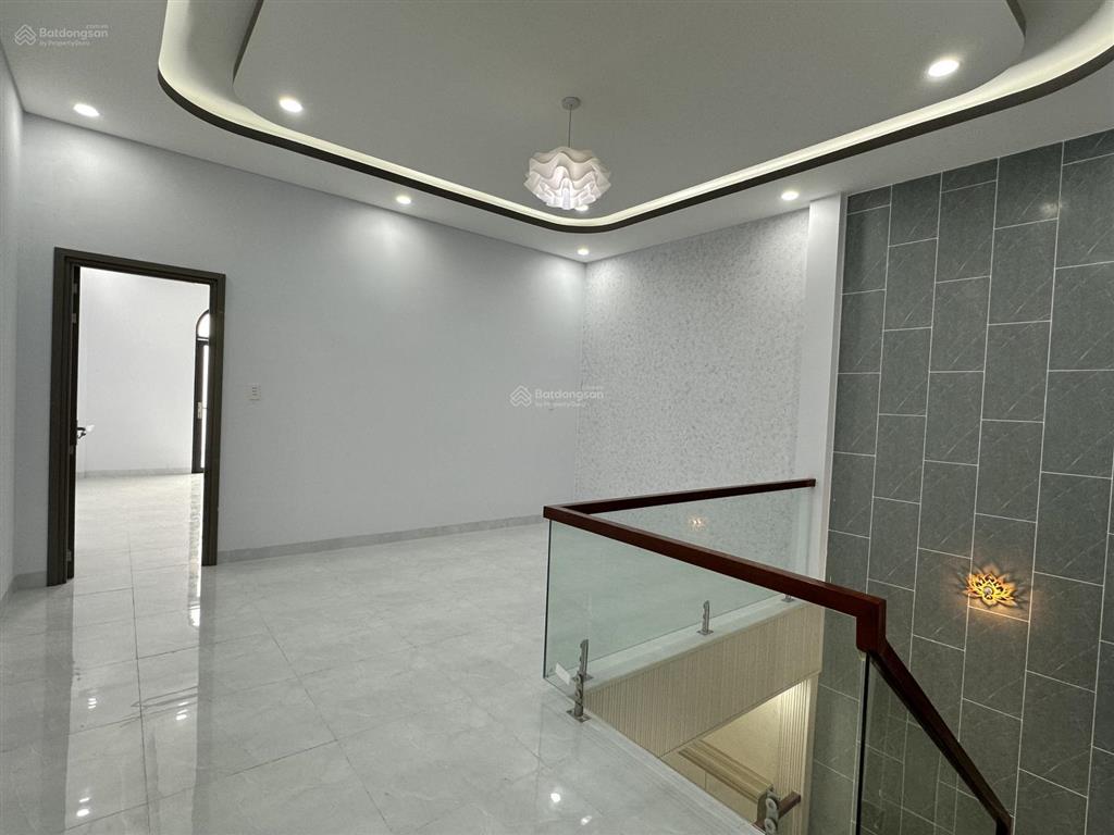 Nhà mtkd đường 10m sổ hồng riêng hoàn công đầy đủ