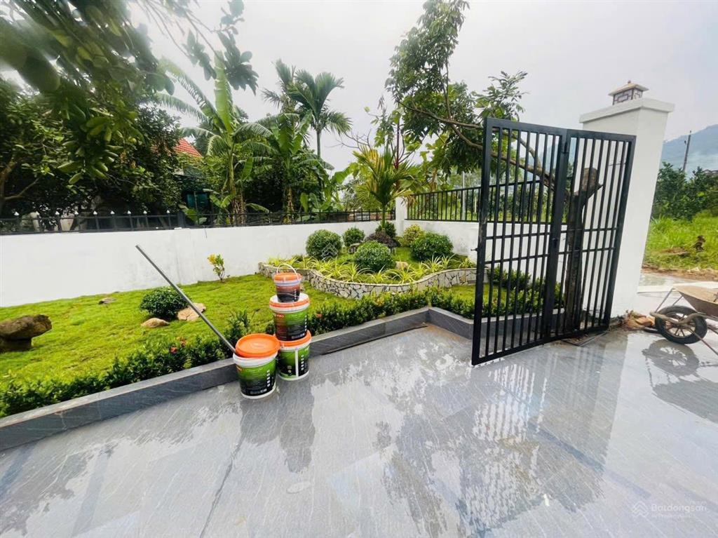 Chỉ hơn 1 tỷ mà có nhà vườn sẵn khuôn viên vườn rau cây cảnh, nằm trong khu dân cư, pháp lý sẵn sổ