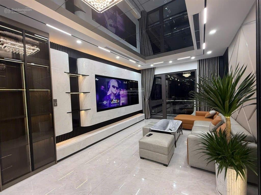 Bán nhà đàm quang trung  long biên  hà nội. diện tích 60m2 x 8 tầng thang máy