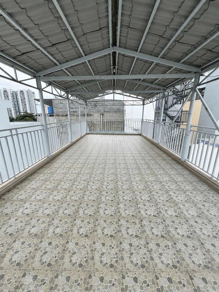 Nhà đẹp tân phú rẻ hơn bình tân