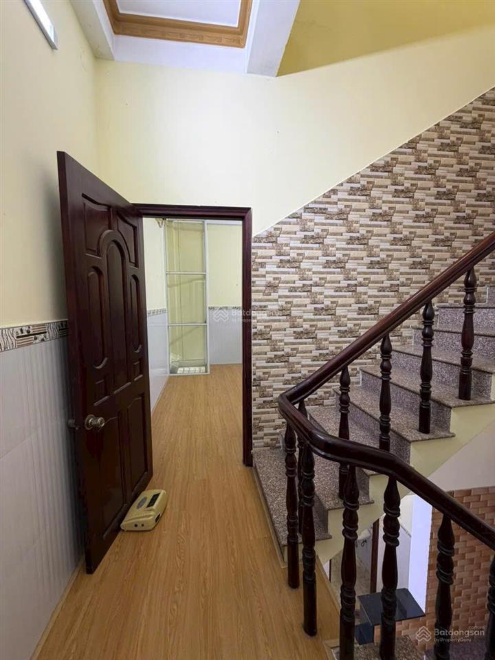 Nhà đẹp tân phú rẻ hơn bình tân