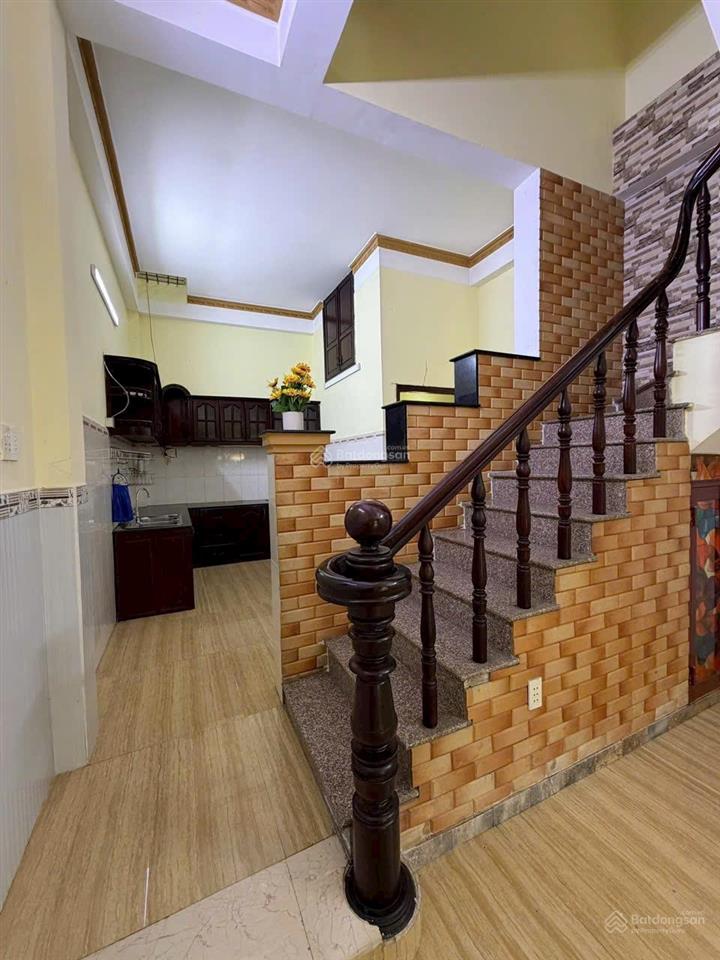 Nhà đẹp tân phú rẻ hơn bình tân