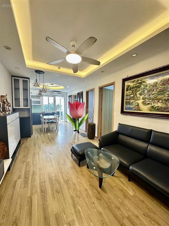 Căn góc 2 ngủ 2wc 67m tim tường full nội thất giá 3ty5xx thu về