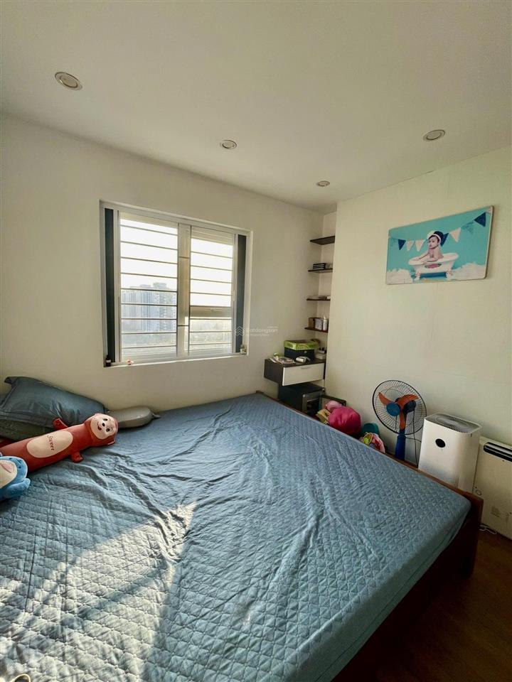 Bán căn hộ 2 ngủ 2wc 72m tim tường full nội thất giá 3ty750 thu về