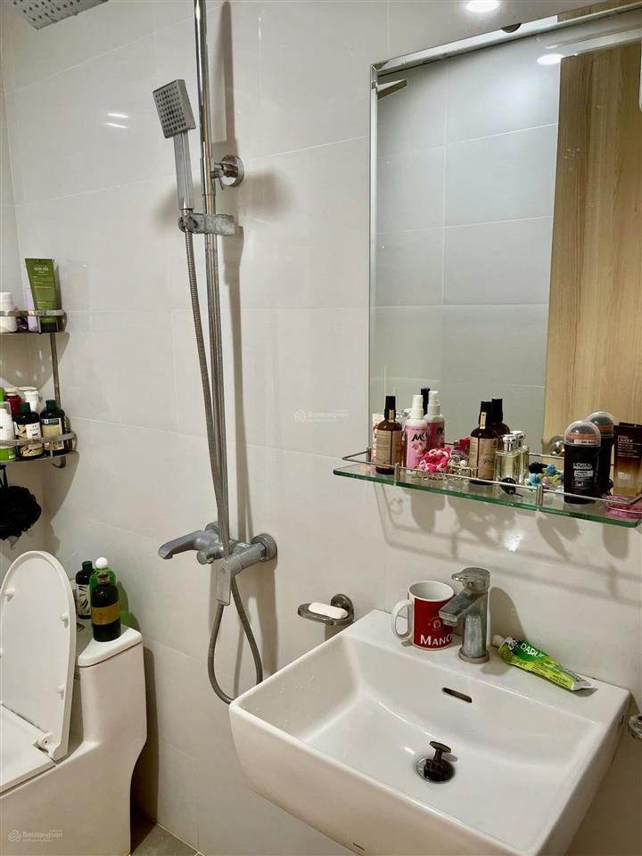 Bán căn hộ 2 ngủ 2wc 72m tim tường full nội thất giá 3ty750 thu về