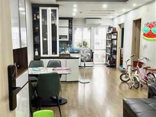 Bán căn hộ 2 ngủ 2wc 72m tim tường full nội thất giá 3ty750 thu về