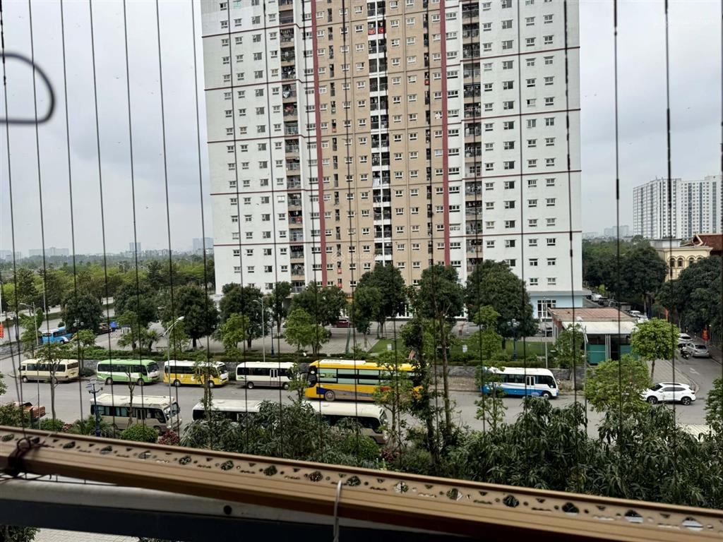 Căn góc 2 ngủ 2wc ~76m tim tường nội thất cơ bản giá chỉ 3ty3xx thu về