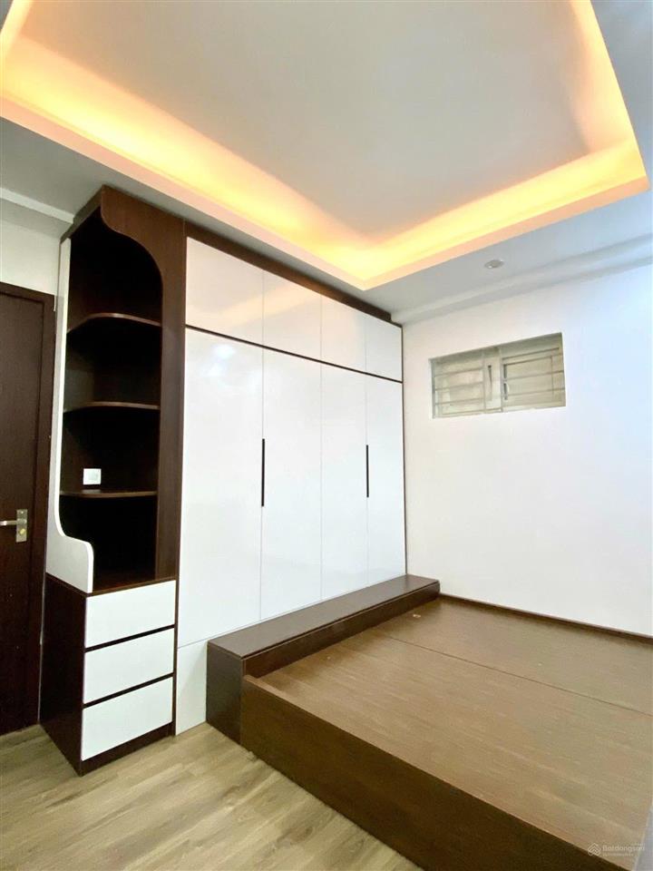 Căn hộ 2 ngủ 2wc view hồ điều hoà 65m tim tường giá 3ty2xx