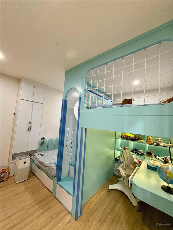 Góc 3 ngủ 2wc ~92m tim tường full nội thất view hồ đẹp giá 4ty5** thu về