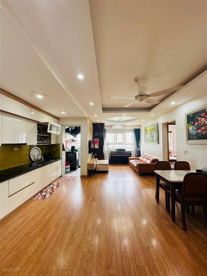 Căn góc chính 3 phòng ngủ 2 wc 82m2 tim tường view hồ hướng mát giá 3ty8**