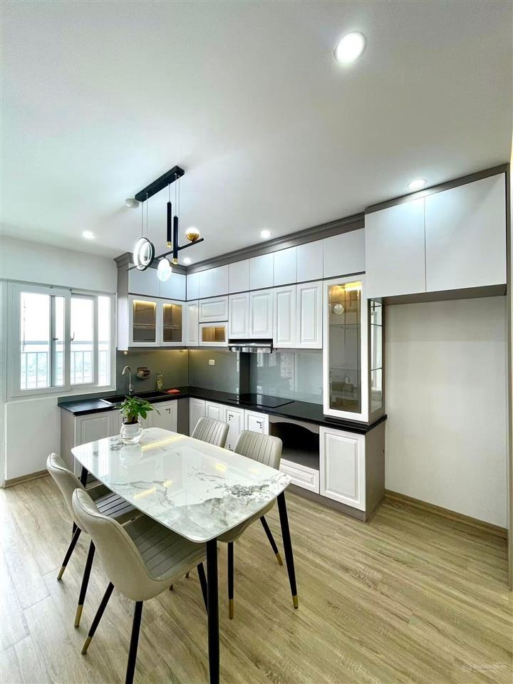 Giá chỉ 3ty150 căn 2 ngủ 72m full đồ ở ngay tại kđt thanh hà