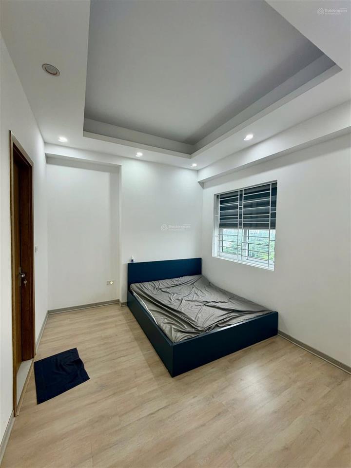 Căn 2 ngủ 2wc ~77m tim tường view hồ nội thất cơ bản giá chỉ 3 tỷ thu về