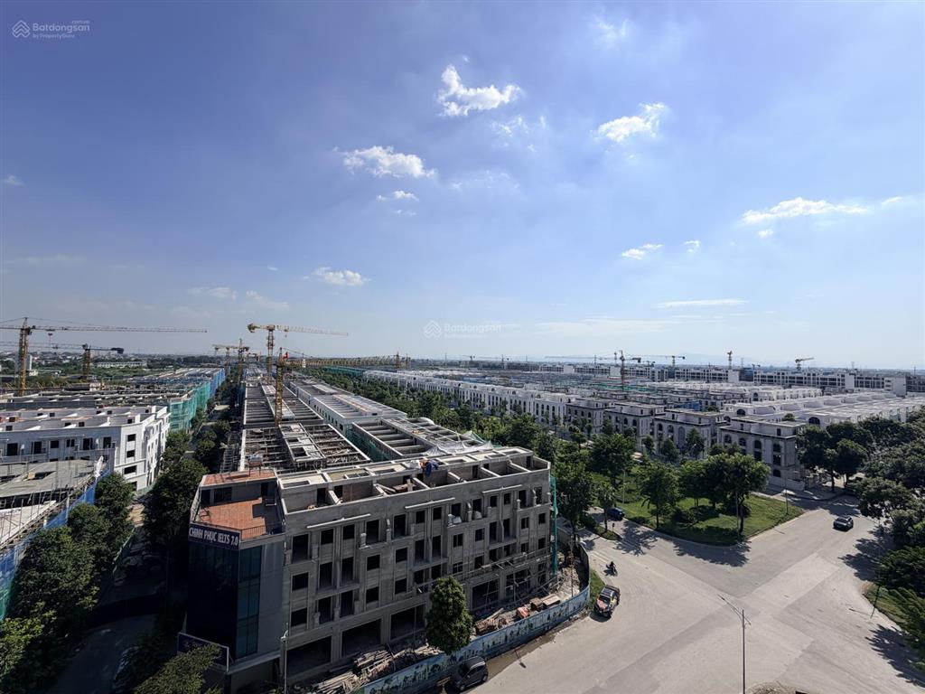 Giá hấp dẫn chỉ 3ty0** căn góc 2 ngủ 80m tim tường